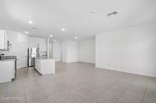 6762 W Spanish River Ln, Tucson, AZ 85757 - Photo 11