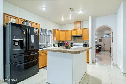 6204 S Blue Water Drive, Tucson, AZ 85706 - Photo 11