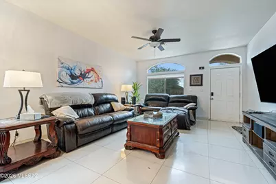 6204 S Blue Water Drive, Tucson, AZ 85706 - Photo 19