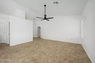 8954 N Upper Bluffs Dr, Tucson, AZ 85742 - Photo 9