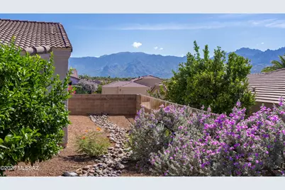 11621 N Quandry Drive, Tucson, AZ 85737 - Photo 31