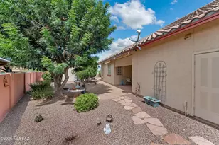 10457 E Wayne Moody Ln, Tucson, AZ 85747 - Photo 25
