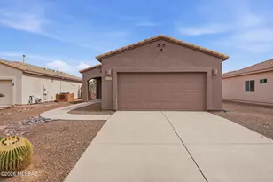 2195 S Pecan Vista Dr, Green Valley, AZ 85614 - Photo 1