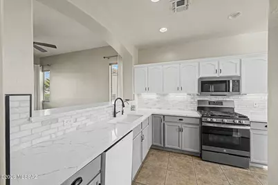 2308 W Calle Cacillo, Green Valley, AZ 85622 - Photo 17