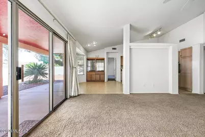 10229 E Gray Hawk Drive, Tucson, AZ 85730 - Photo 5