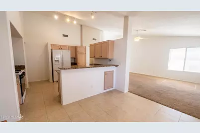 10229 E Gray Hawk Drive, Tucson, AZ 85730 - Photo 13