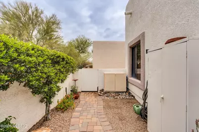 668 W Camino Del Bondadoso, Green Valley, AZ 85614 - Photo 45