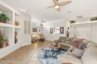 668 W Camino Del Bondadoso, Green Valley, AZ 85614 - Photo 7