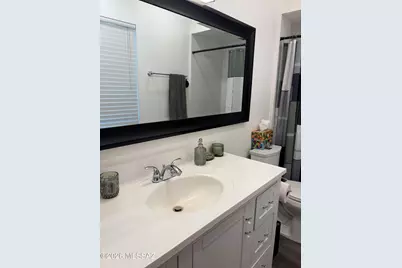 1717 S Regina Cleri Drive, Tucson, AZ 85710 - Photo 9