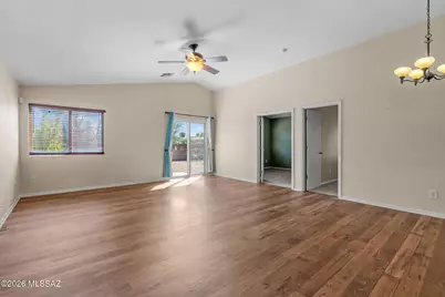 8116 E Lakeside Parkway, Tucson, AZ 85710 - Photo 9