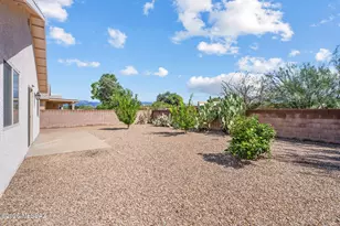 8116 E Lakeside Pkwy, Tucson, AZ 85710 - Photo 25
