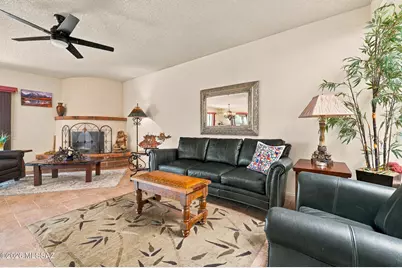 1131 W Camino De La Oca, Green Valley, AZ 85622 - Photo 5