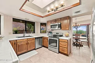 1131 W Camino De La Oca, Green Valley, AZ 85622 - Photo 9