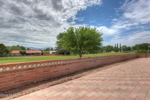 742 N Abrego Dr, Green Valley, AZ 85614 - Photo 9
