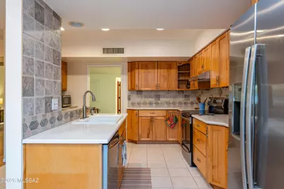 6880 E Hawthorne Circle, Tucson, AZ 85710 - Photo 21