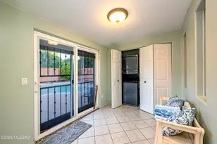 6880 E Hawthorne Cir, Tucson, AZ 85710 - Photo 33