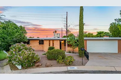 6880 E Hawthorne Circle, Tucson, AZ 85710 - Photo 1