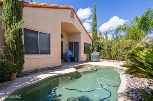 11122 N Desert Flower Dr, Tucson, AZ 85737 - Photo 3