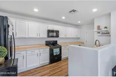 764 W Paseo Celestial, Sahuarita, AZ 85629 - Photo 3