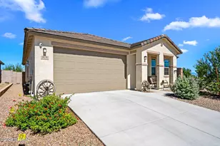 818 W Calle Alta Curva, Sahuarita, AZ 85629 - Photo 1