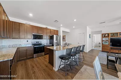 818 W Calle Alta Curva, Sahuarita, AZ 85629 - Photo 11