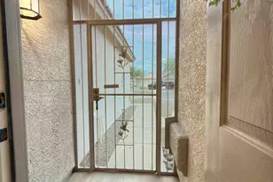 1966 W Cholla Vista Dr, Tucson, AZ 85704 - Photo 5