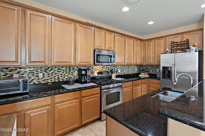 11594 W Bannerstone Street, Marana, AZ 85658 - Photo 7