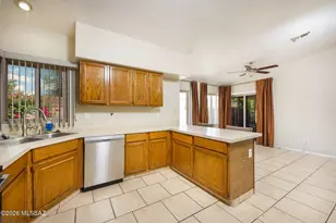 5210 W Aquamarine St, Tucson, AZ 85742 - Photo 13