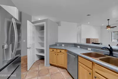 2702 S Falcon View Drive, Tucson, AZ 85713 - Photo 15