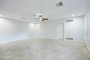 2534 E Florence Dr, Tucson, AZ 85716 - Photo 19