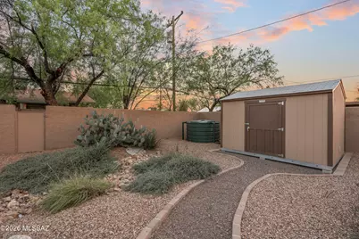 2534 E Florence Drive, Tucson, AZ 85716 - Photo 33