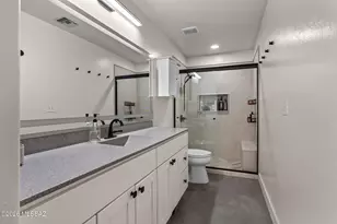 1898 N Hayden Dr, Tucson, AZ 85715 - Photo 21