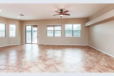 8877 N Sky Dancer Circle, Tucson, AZ 85742 - Photo 5
