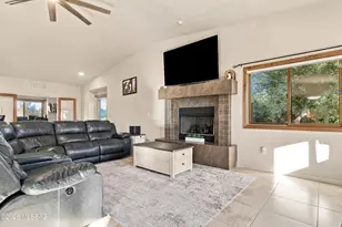 220 N Slate Dr, Vail, AZ 85641 - Photo 9