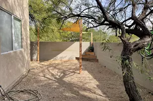 1049 N Pressyc Pl, Tucson, AZ 85710 - Photo 3