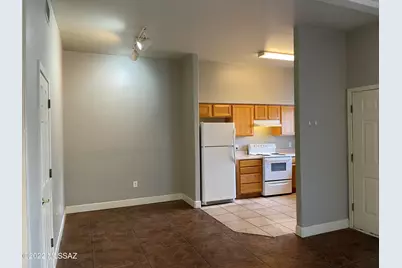 1049 N Pressyc Place, Tucson, AZ 85710 - Photo 5