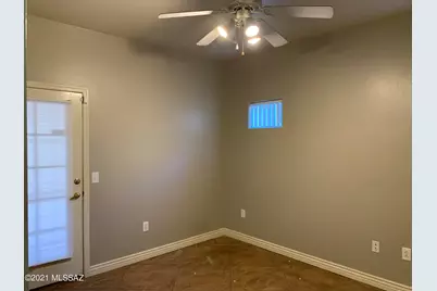 1054 N Pressyc Place, Tucson, AZ 85710 - Photo 11