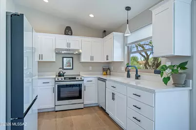 36392 S Wind Crest Drive, Saddlebrooke, AZ 85739 - Photo 11