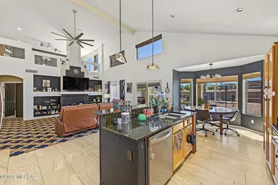 8649 N Ahwatukee Way, Tucson, AZ 85743 - Photo 15