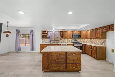 12592 N Pioneer Way, Oro Valley, AZ 85755 - Photo 21