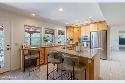 6851 N Quartzite Canyon Place, Tucson, AZ 85718 - Photo 11