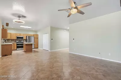 618 W Woodfield Court, Green Valley, AZ 85614 - Photo 9