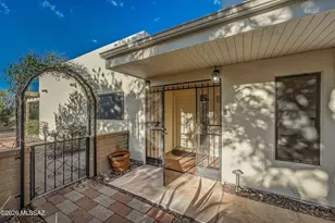 1532 W Calle Mendoza, Green Valley, AZ 85622 - Photo 3
