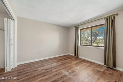 1532 W Calle Mendoza, Green Valley, AZ 85622 - Photo 11
