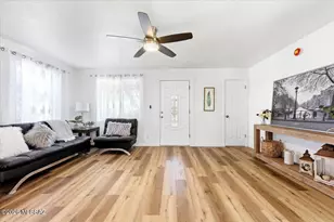 5449 E Linden St, Tucson, AZ 85712 - Photo 13