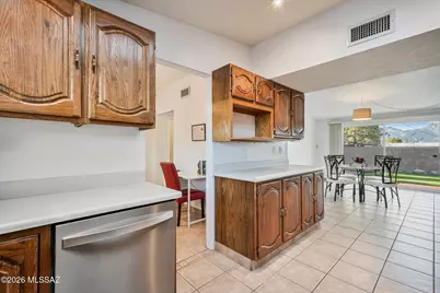 6965 E Luana Drive, Tucson, AZ 85710 - Photo 13