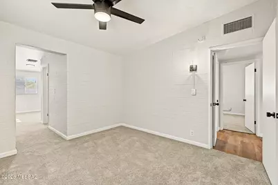 2849 N Desert Avenue, Tucson, AZ 85712 - Photo 11