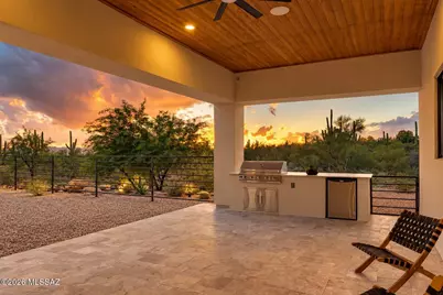 7185 N Agave Ridge Place, Tucson, AZ 85718 - Photo 9