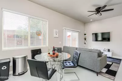 168 E Stone Court, Tucson, AZ 85705 - Photo 9