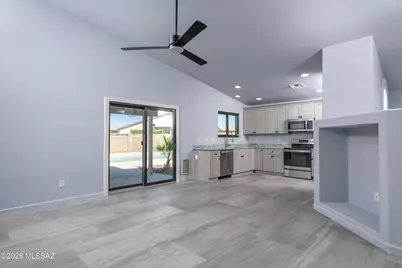 4240 W Gatekeeper Drive, Tucson, AZ 85741 - Photo 7